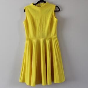 Elegant Yellow Sleeveless Dress